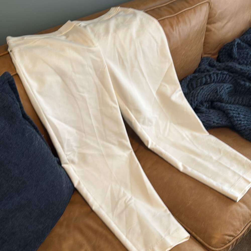 NWT White, cropped Rafaella pants